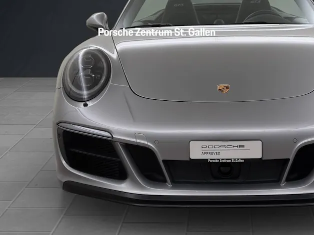 Porsche 911 Carrera 4 GTS Cabriolet