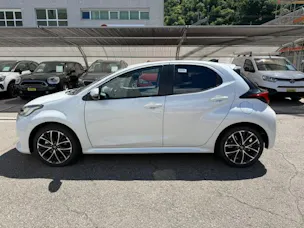 Toyota Yaris 1.5 VVT-i HSD Trend