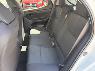 Toyota Yaris 1.5 VVT-i HSD Trend