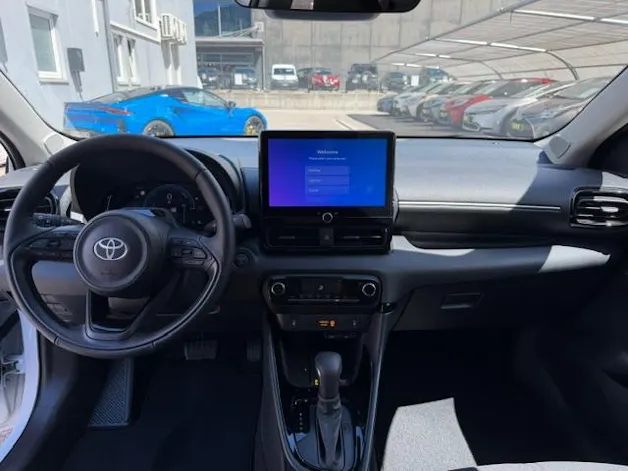 Toyota Yaris 1.5 VVT-i HSD Trend