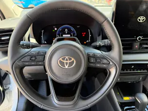 Toyota Yaris 1.5 VVT-i HSD Trend