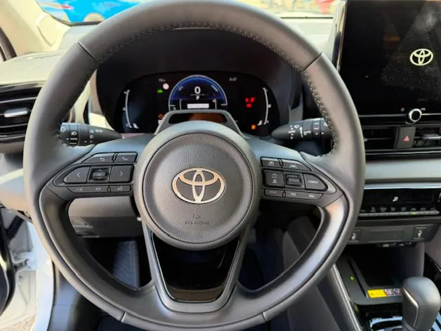 Toyota Yaris 1.5 VVT-i HSD Trend