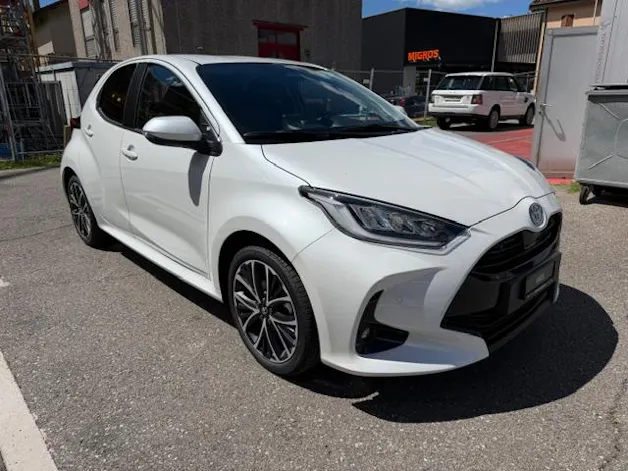Toyota Yaris 1.5 VVT-i HSD Trend