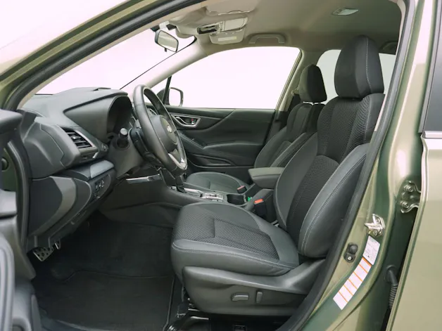 Subaru Forester Station 2.0i e-Boxer Swiss Plus