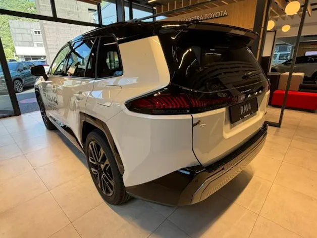Toyota RAV4 2.5 HEV Style