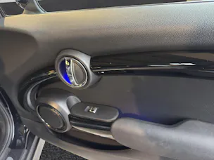 Mini Cooper S Cabrio "Handschalter"