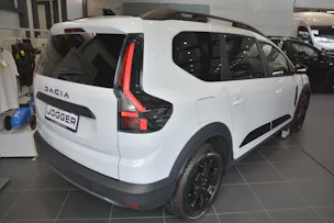 Dacia Jogger 1.8 Hybrid Extreme 7P