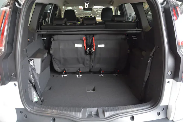 Dacia Jogger 1.8 Hybrid Extreme 7P