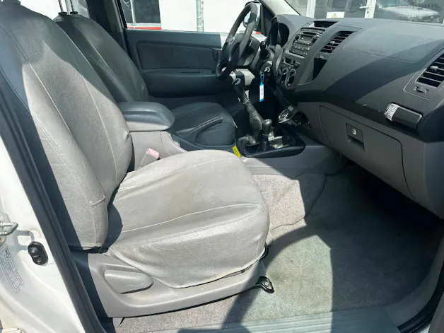Toyota Hilux Double Cab.-Pick-up 2.5 D-4D Linea Luna