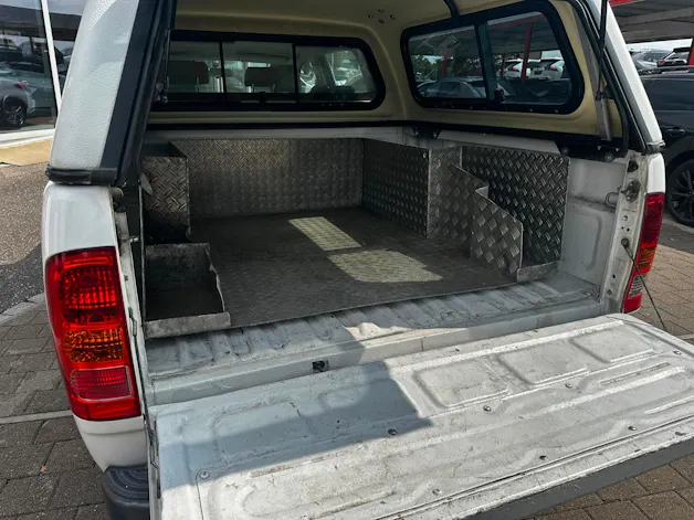 Toyota Hilux Double Cab.-Pick-up 2.5 D-4D Linea Luna