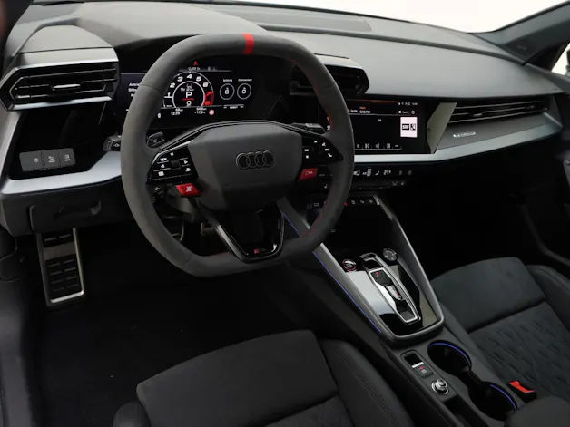 Audi RS3 Limousine 2.5 TFSI quattro S-Tronic