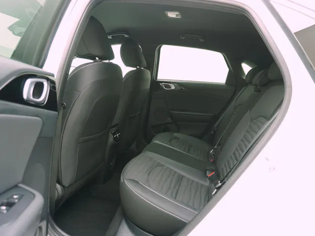 Kia Ceed 1.5 T-GDi MHEV Power