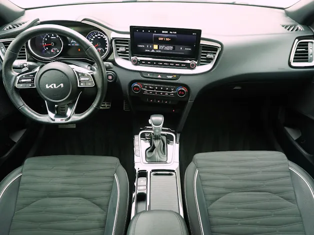 Kia Ceed 1.5 T-GDi MHEV Power