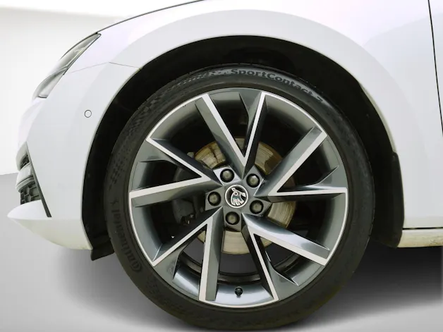 Škoda Superb Combi 1.4 TSI DSG PHEV Sport Line
