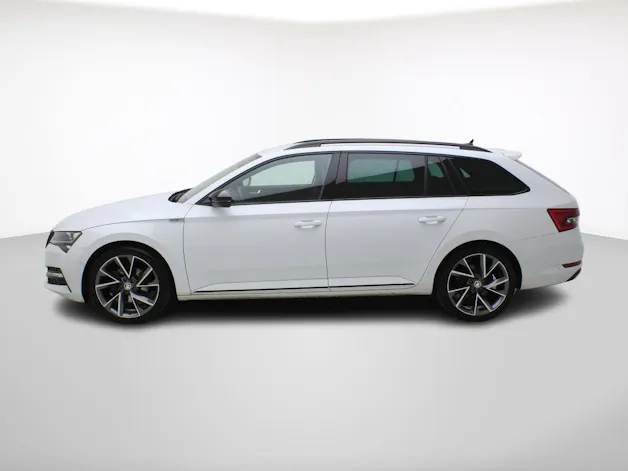 Škoda Superb Combi 1.4 TSI DSG PHEV Sport Line