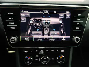 Škoda Superb Combi 1.4 TSI DSG PHEV Sport Line