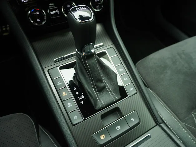 Škoda Superb Combi 1.4 TSI DSG PHEV Sport Line