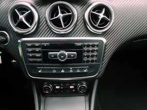 MERCEDES-BENZ A-Klasse A 220 CDI AMG Line 4matic