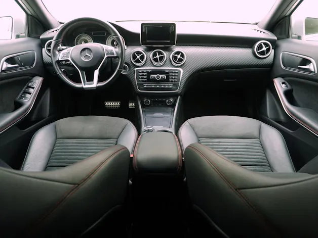 MERCEDES-BENZ A-Klasse A 220 CDI AMG Line 4matic