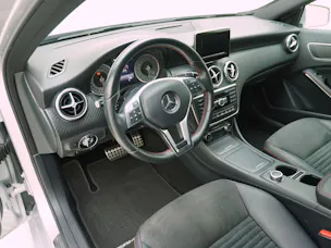 Mercedes-Benz A-Klasse A 220 CDI AMG Line 4matic