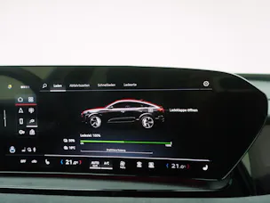 Audi Q6 e-tron Sportback S line quattro