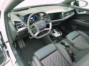 Audi Q4 e-tron Sportback 55 S line quattro