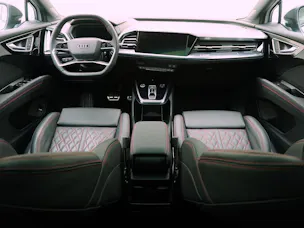Audi Q4 e-tron Sportback 55 S line quattro