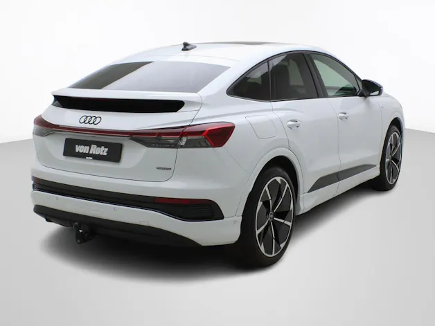 Audi Q4 e-tron Sportback 55 S line quattro