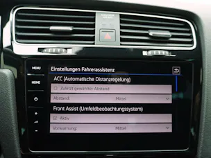 VW Golf 7 Variant 2.0 TSI DSG R 4Motion