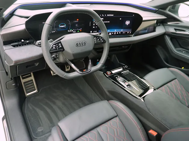 Audi A6 e-tron Avant S line quattro