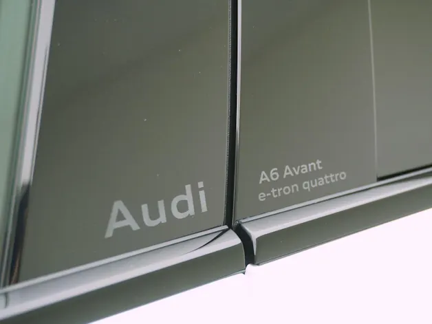 Audi A6 e-tron Avant S line quattro