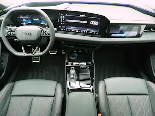 Audi A6 e-tron Avant S line quattro