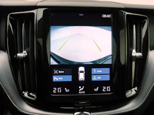 Volvo XC60 2.0 B4 MH Momentum AWD