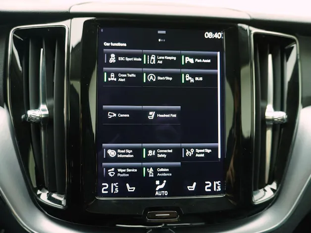 Volvo XC60 2.0 B4 MH Momentum AWD