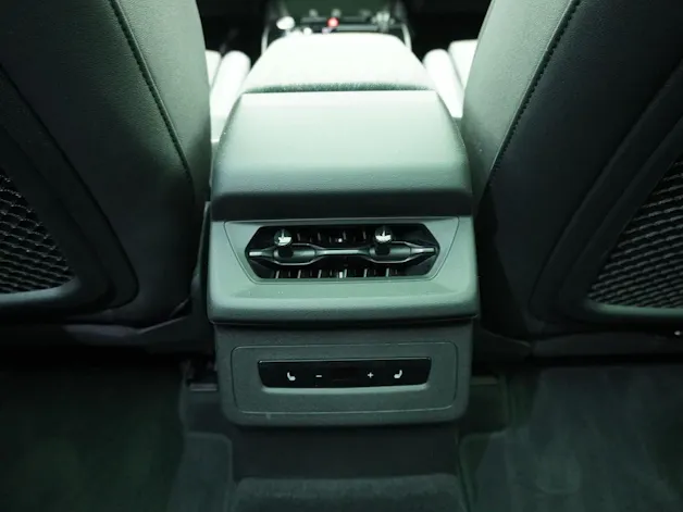 Audi Q6 e-tron S line quattro