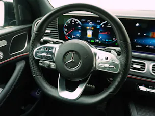 Mercedes-Benz GLE-Klasse GLE 300 d AMG Line 4matic
