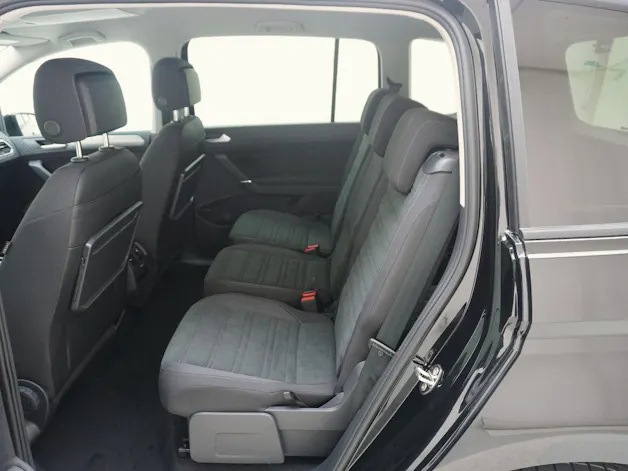 VW Touran 1.5 TSI R-Line DSG