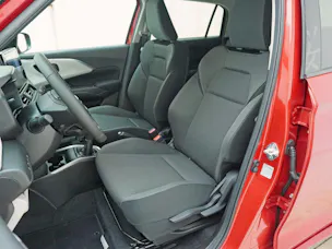Suzuki Swift 1.2 Sakura Top Hybrid 4x4