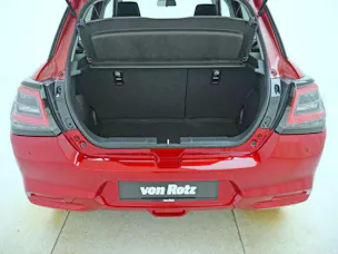 Suzuki Swift 1.2 Sakura Top Hybrid 4x4
