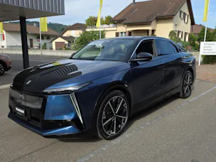 DS Automobiles No8 E-Tense Jules Verne 4x4