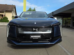 DS Automobiles No8 E-Tense Jules Verne 4x4