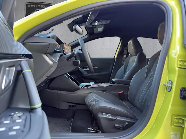 Peugeot 208 1.2 Hybrid 145 GT