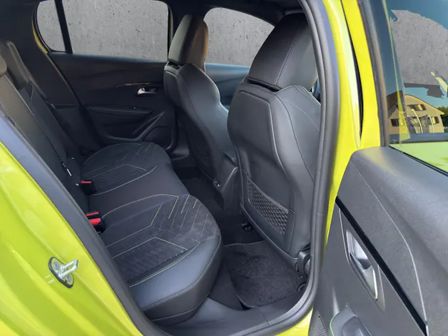 Peugeot 208 1.2 Hybrid 145 GT