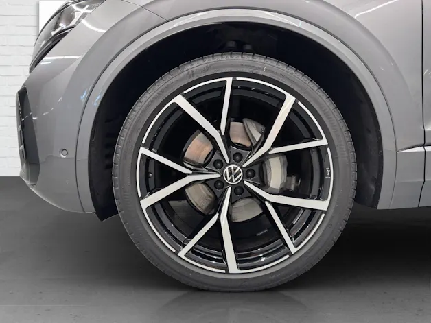 VW Touareg 3.0 V6 TDI 286 R-Line Final Edition