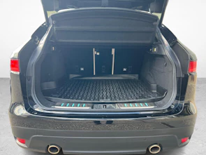 Fahrzeugbild JAGUAR F-Pace 2.0 T 300 Portfolio AWD