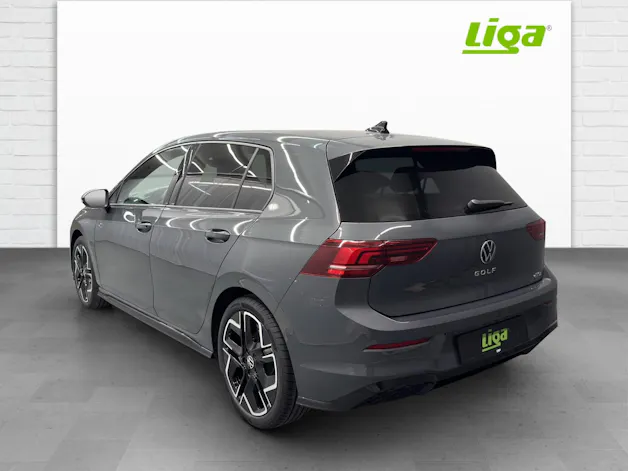 VW Golf VIII 1.5 eTSI R-Line DSG