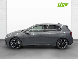 VW Golf VIII 1.5 eTSI R-Line DSG