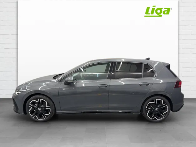 VW Golf VIII 1.5 eTSI R-Line DSG