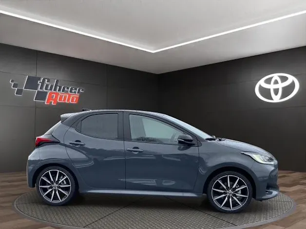 Toyota Yaris 1.5 VVT-i HSD GR Sport
