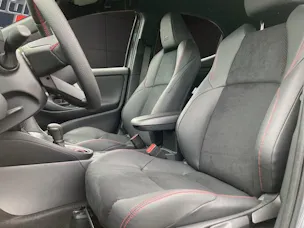 Toyota Yaris 1.5 VVT-i HSD GR Sport